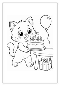 Kleurplaat van een schattige kat die een verjaardagstaart met vijf kaarsjes naar een tafel draagt met een ballon en een cadeau ernaast.