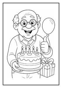 Oudere man met bril die een verjaardagstaart vasthoudt en duim omhoog doet met een ballon en cadeau op de achtergrond