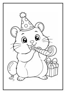 Kleurplaat van een hamster met een feesthoed die een feestfluit blaast naast een cadeau en ballon op een verjaardagstaartwagen